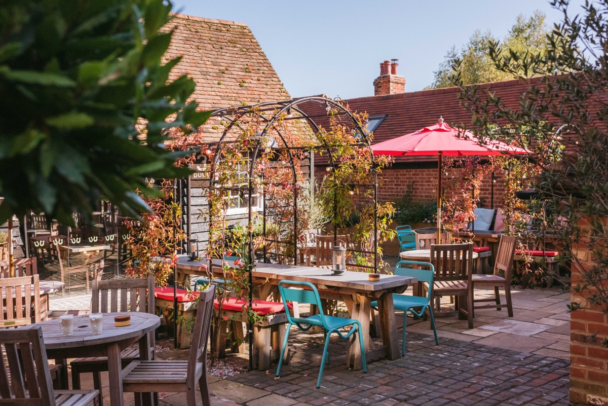 Garden design in Elham