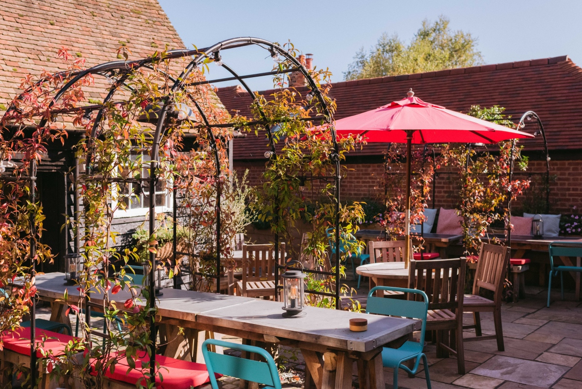Garden design in Elham
