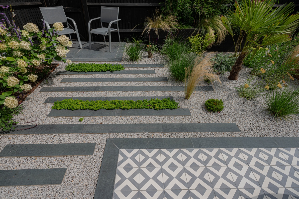 small garden design in Kent