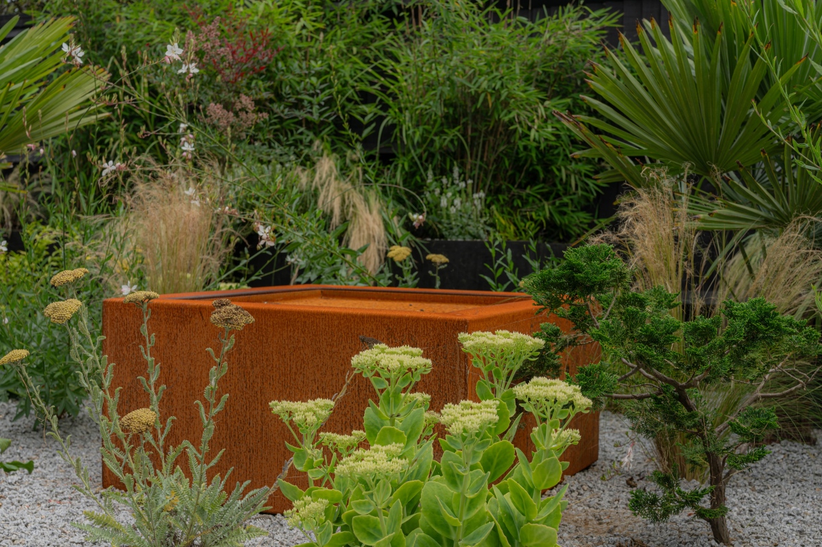 small garden design in Kent