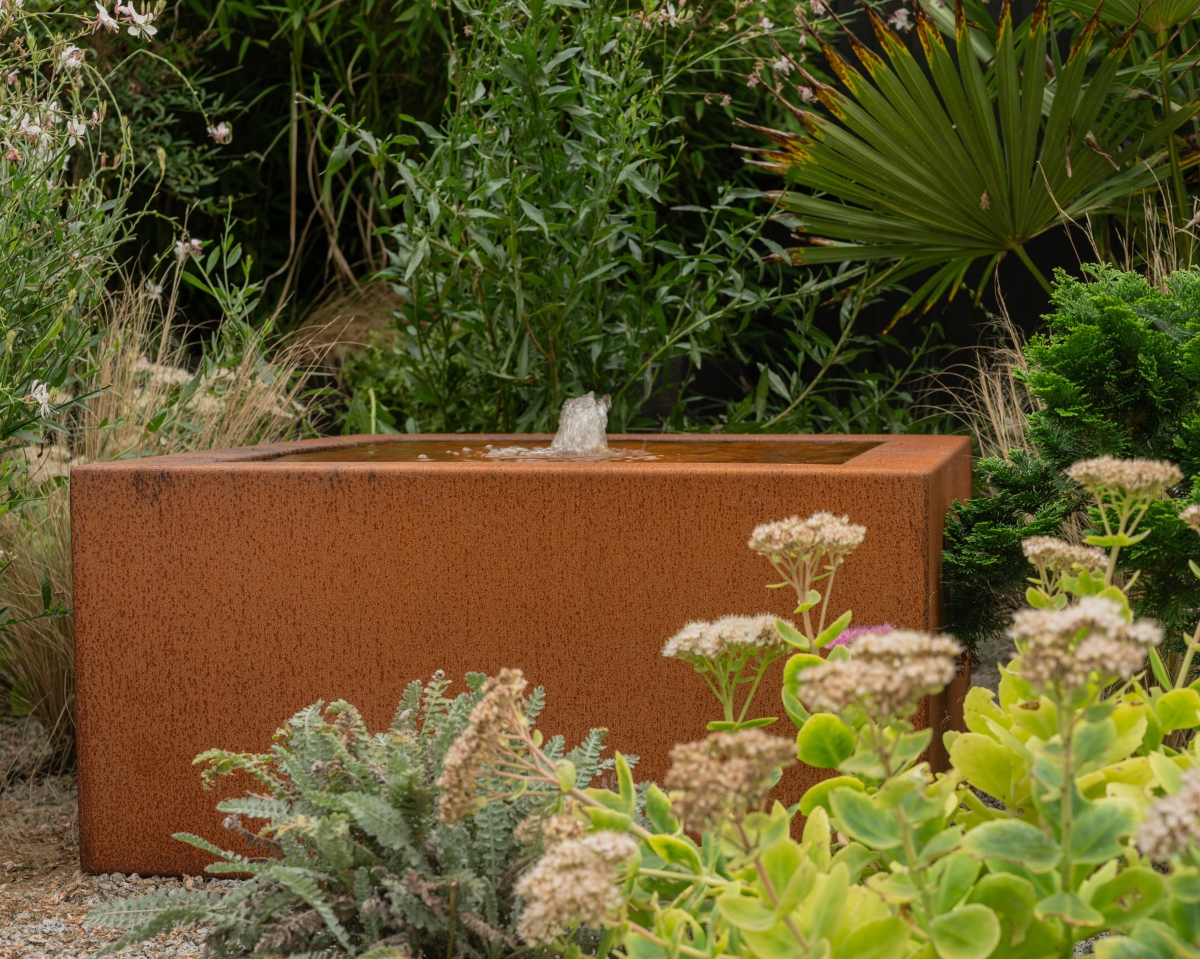small garden design in Kent