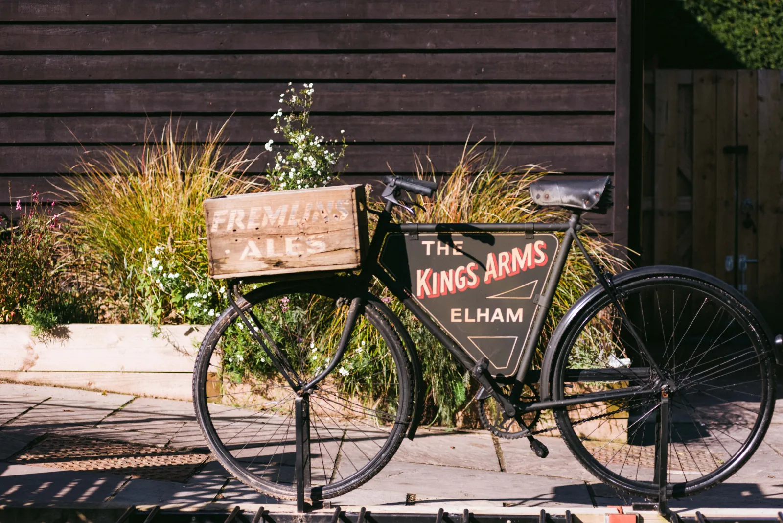 Garden design in Elham